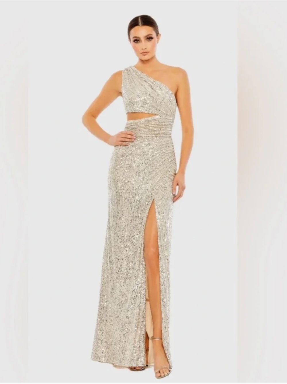 NWT Mac Duggal Sequin One Shoulder Cut Out Gown Size 8
Ieena
MSRP $398